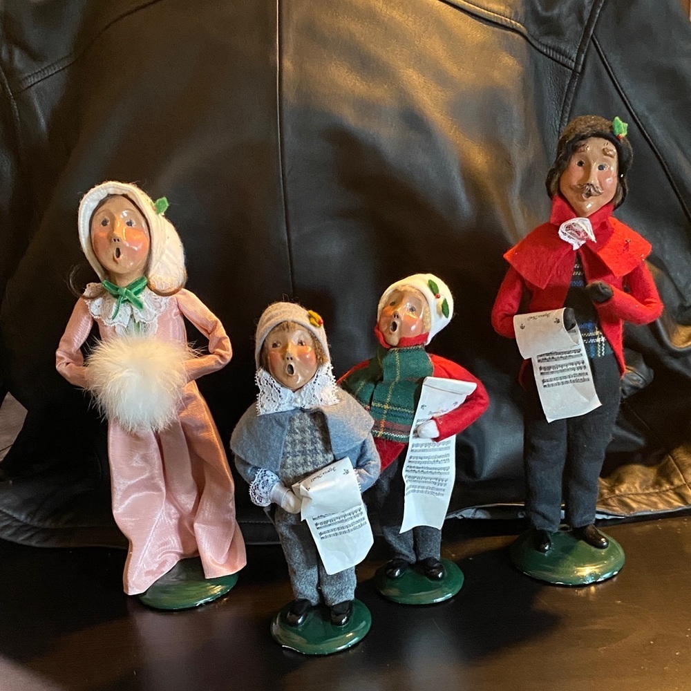 Buyers choice vintage Set of Four Caroler Figurines